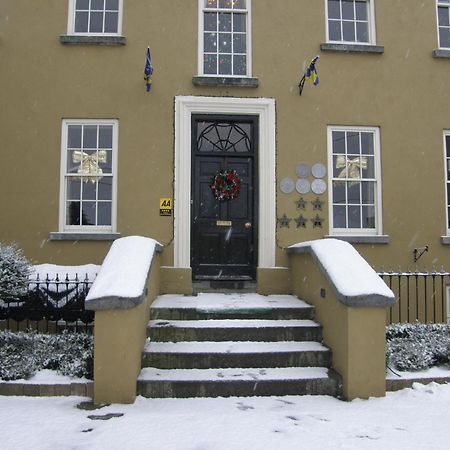 Baileys Hotel Cashel Cashel  Exterior photo