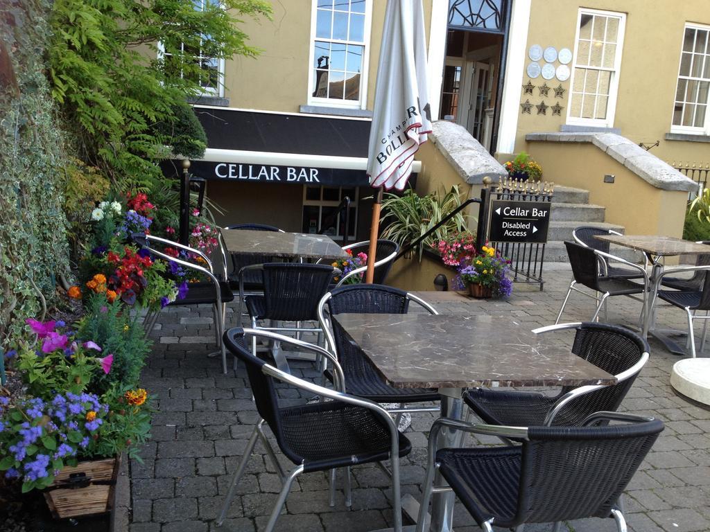 Baileys Hotel Cashel Cashel  Exterior photo