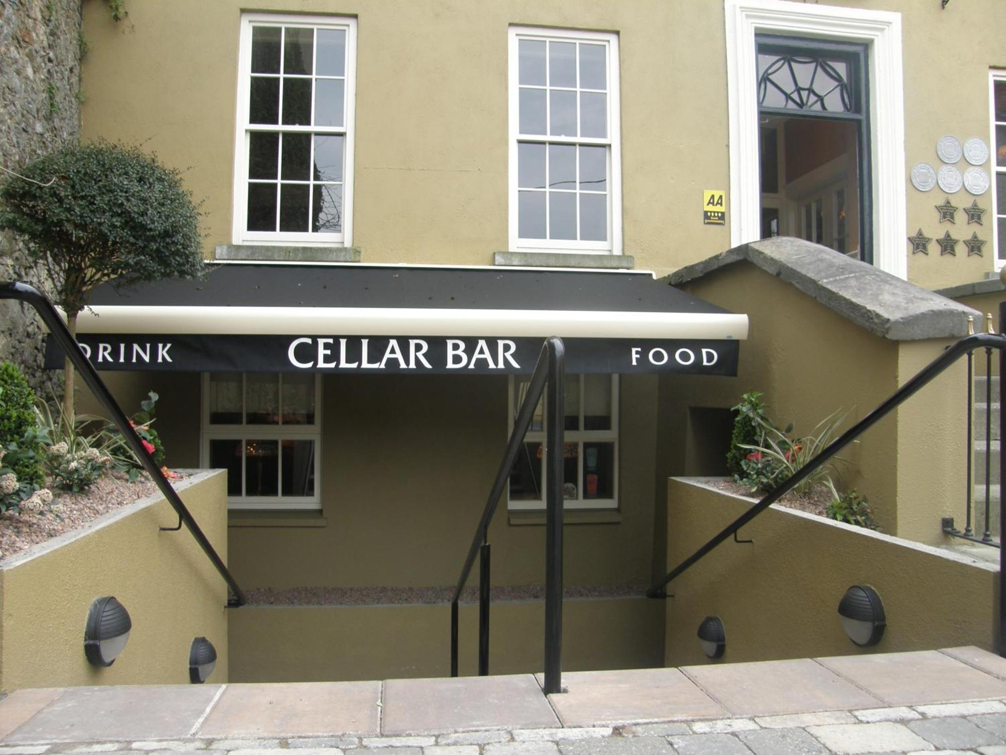 Baileys Hotel Cashel Cashel  Exterior photo